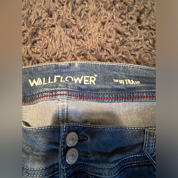 Cute Jeans - Picture 2 of 4